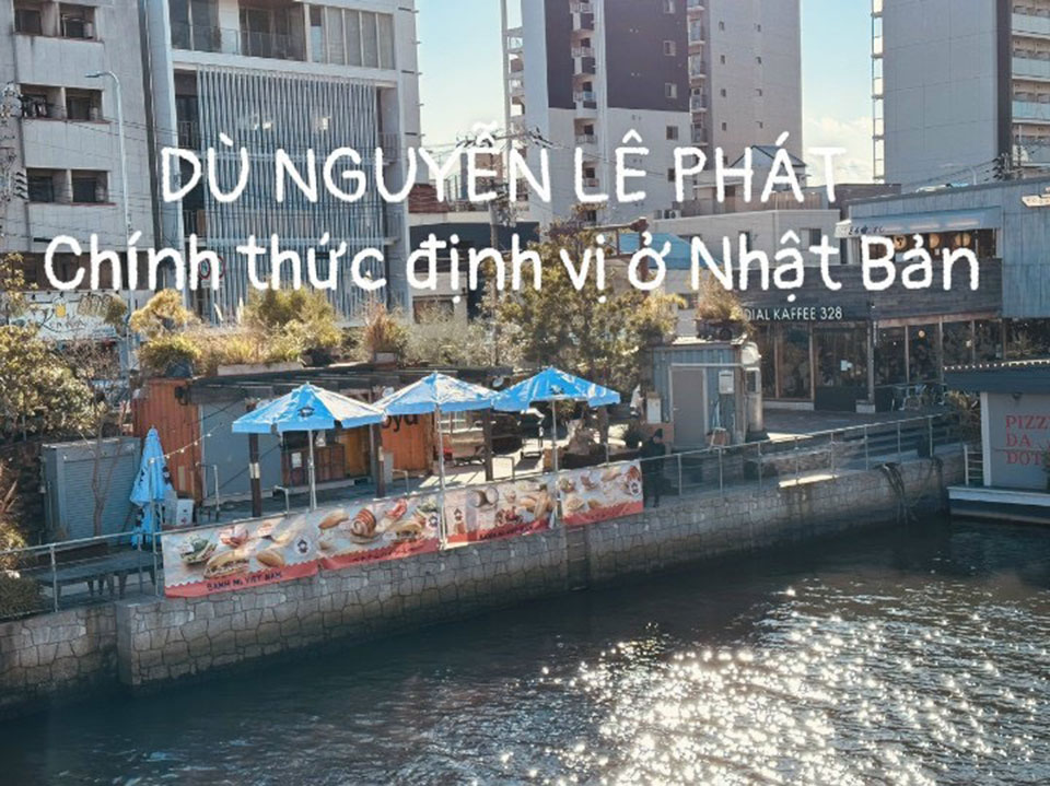 Giá dù che nắng ngoài trời